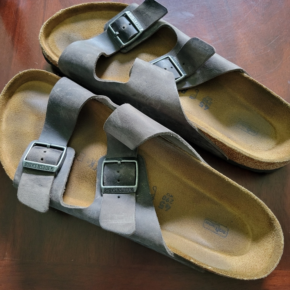 Men's Birkenstock Arizona size 45 (US12)